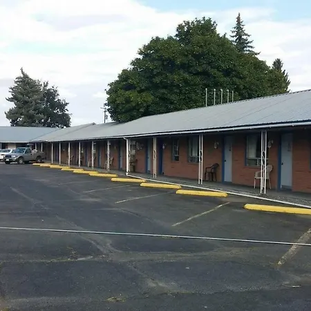Eight Bar B Motel
